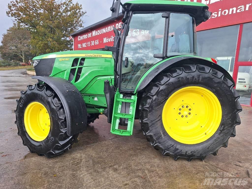 John Deere 6110 RC الجرارات