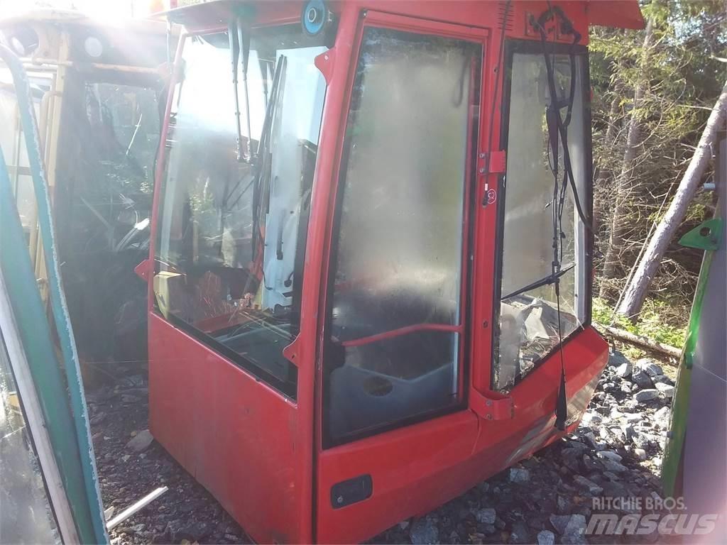Komatsu 895 كابينة والداخلية
