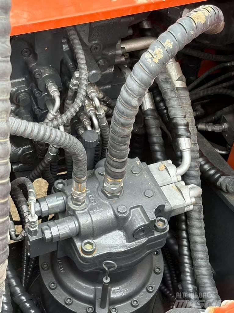 Doosan DX225LC-9C حفارات زحافة