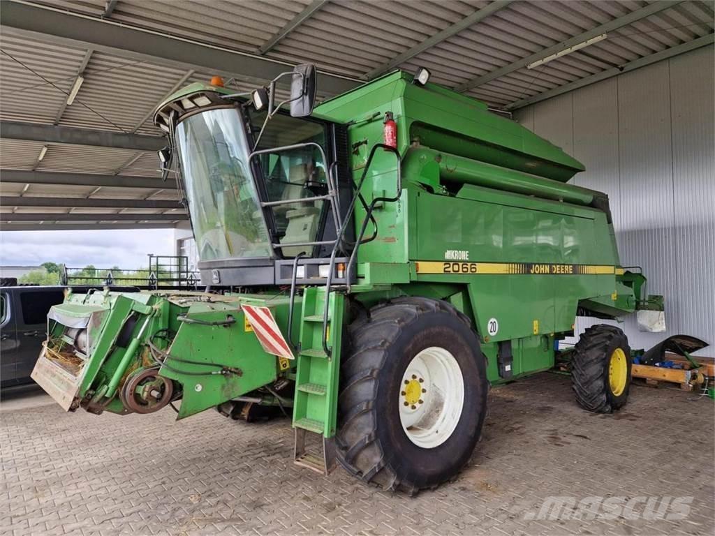 John Deere 2066 حصادات