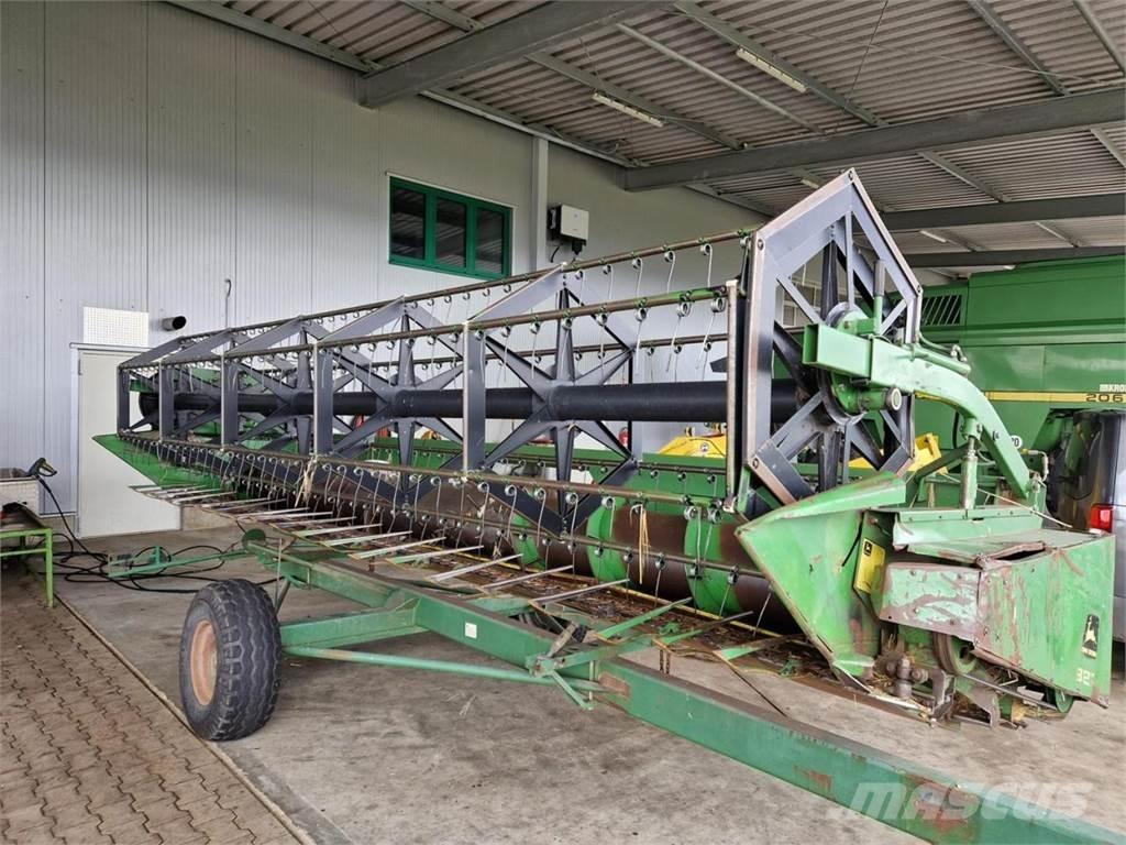 John Deere 2066 حصادات