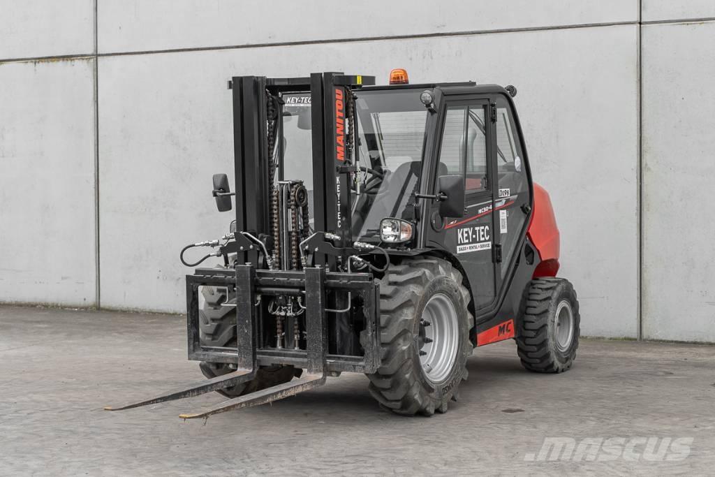 Manitou MC 30-4 شاحنات الديزل