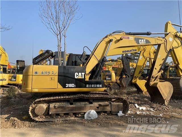 CAT 318D حفارات زحافة