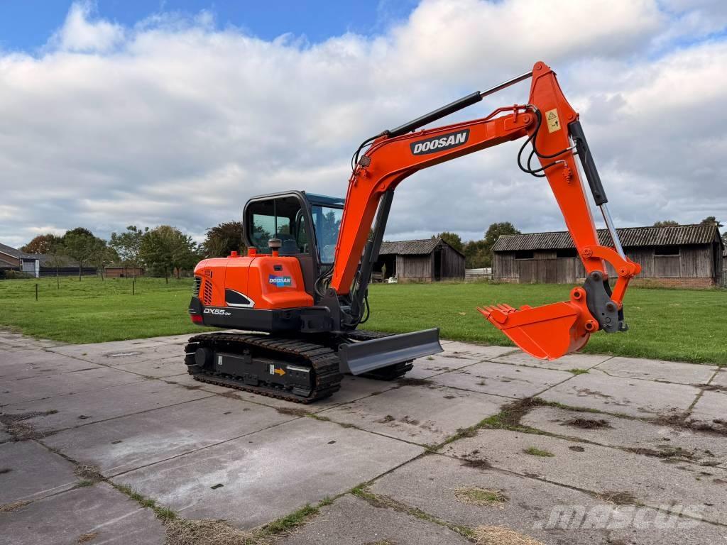 Doosan DX 55-9 C حفارات صغيرة أقل من 7 طن (حفارات صغيرة)