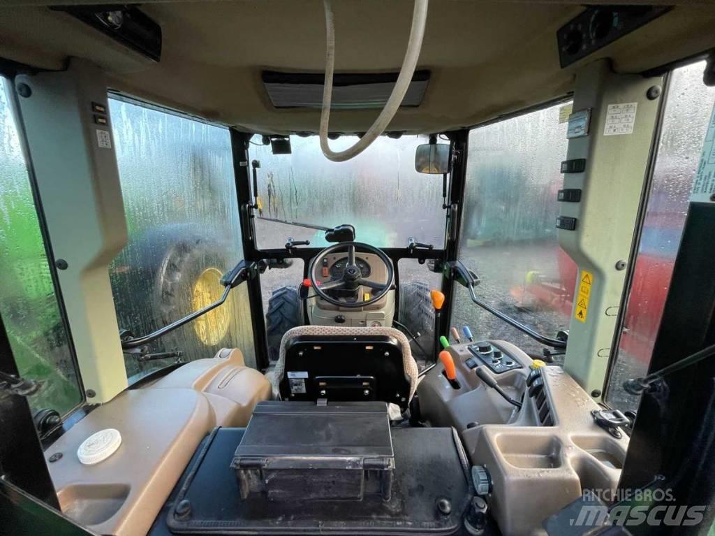 John Deere 5085 GF الجرارات