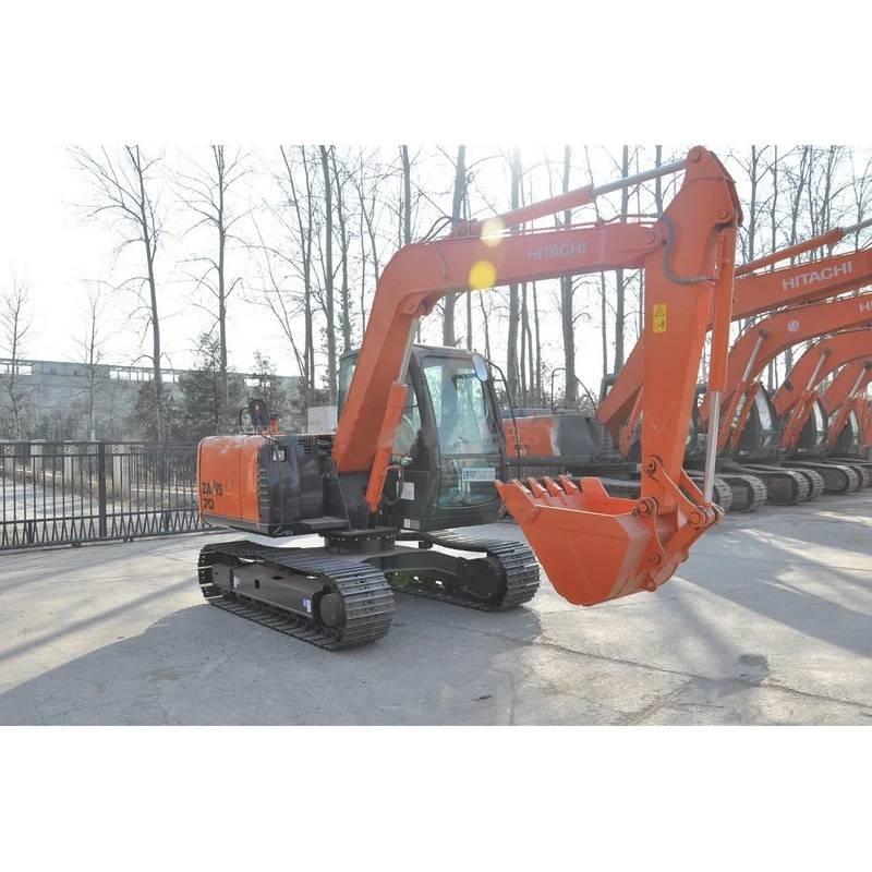 Hitachi zx70 حفارات وسط 7 طن - 12 طن