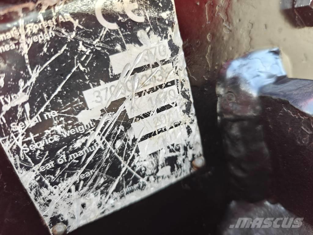 Komatsu 370.2 رؤوس حصادات