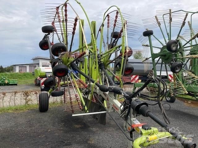 CLAAS Liner 2800 معدات حصد