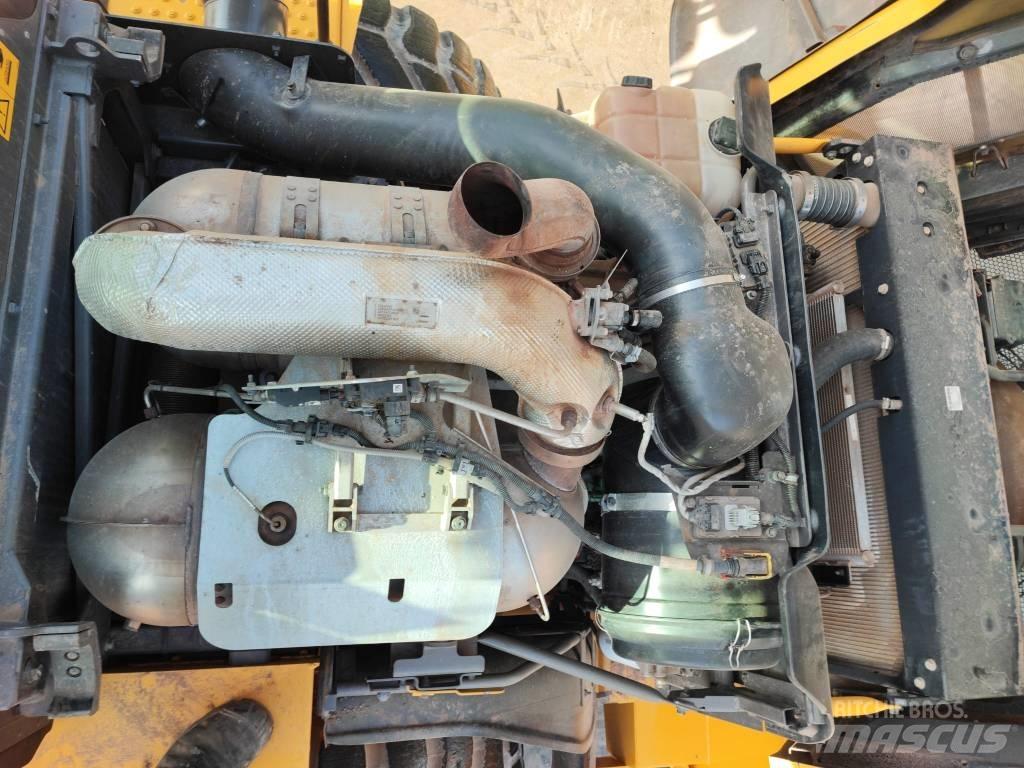 Volvo L 120 H لوادر بعجل
