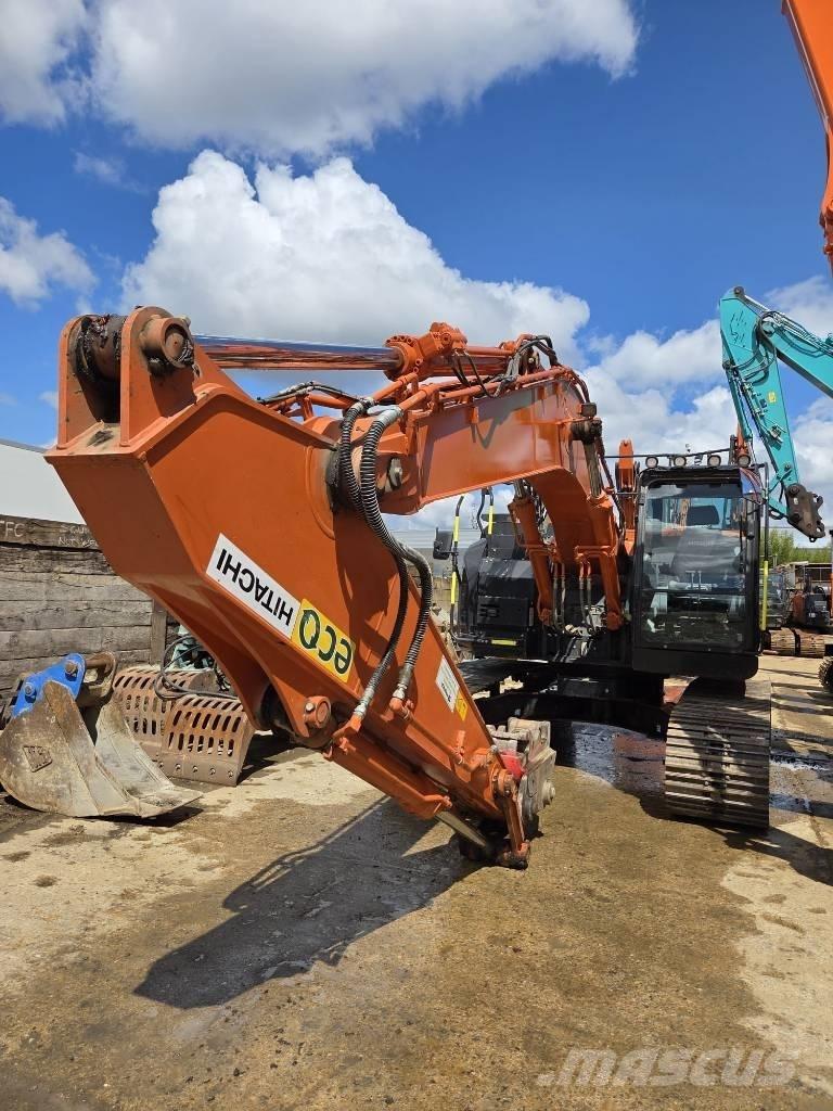 Hitachi ZX225US-6 حفارات زحافة