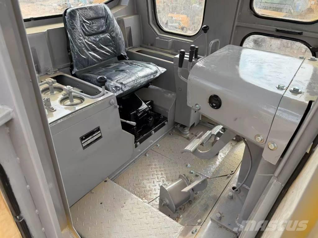 CAT D7G بلدوزرات مجنزرة