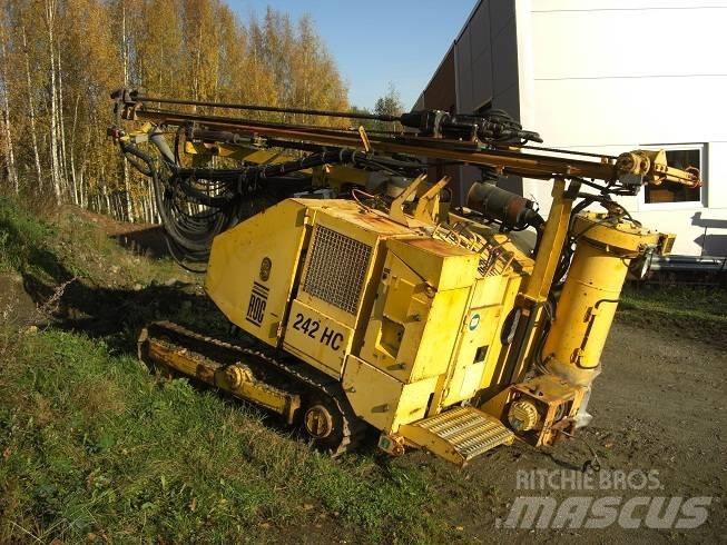 Atlas Copco ROC 242 معدات الثقب السطحي