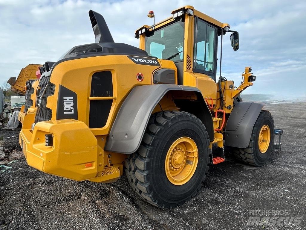 Volvo L 90 H لوادر بعجل