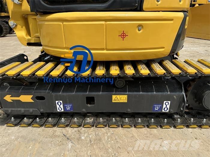 Komatsu PC 35 MR حفارات صغيرة أقل من 7 طن (حفارات صغيرة)