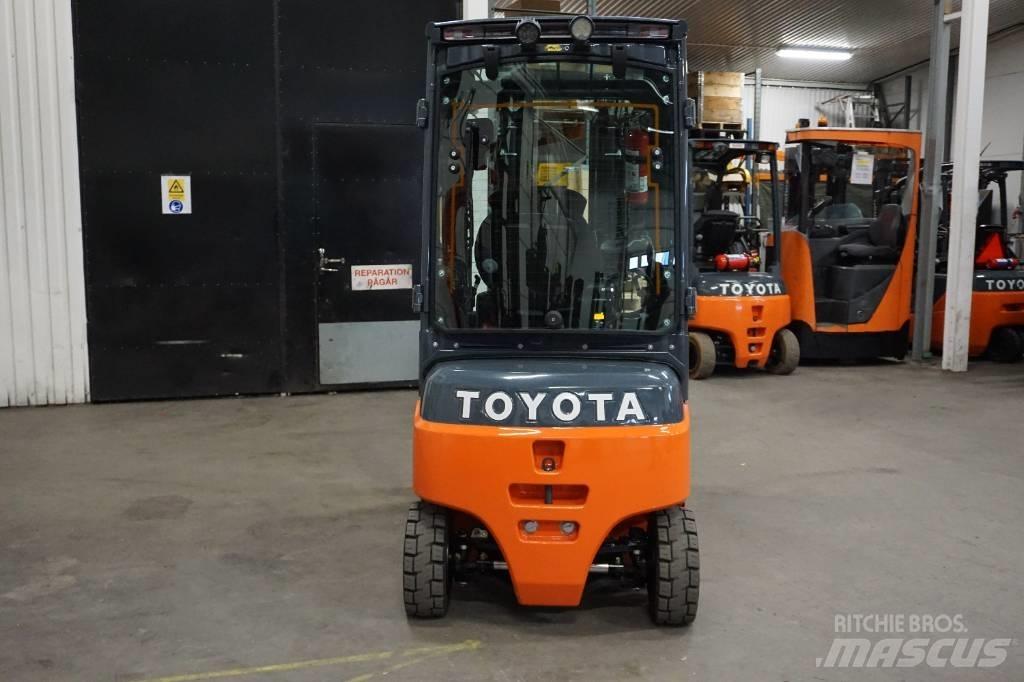 Toyota 8FBMK20T شاحنات ذات رافعات شوكية تعمل بالكهرباء