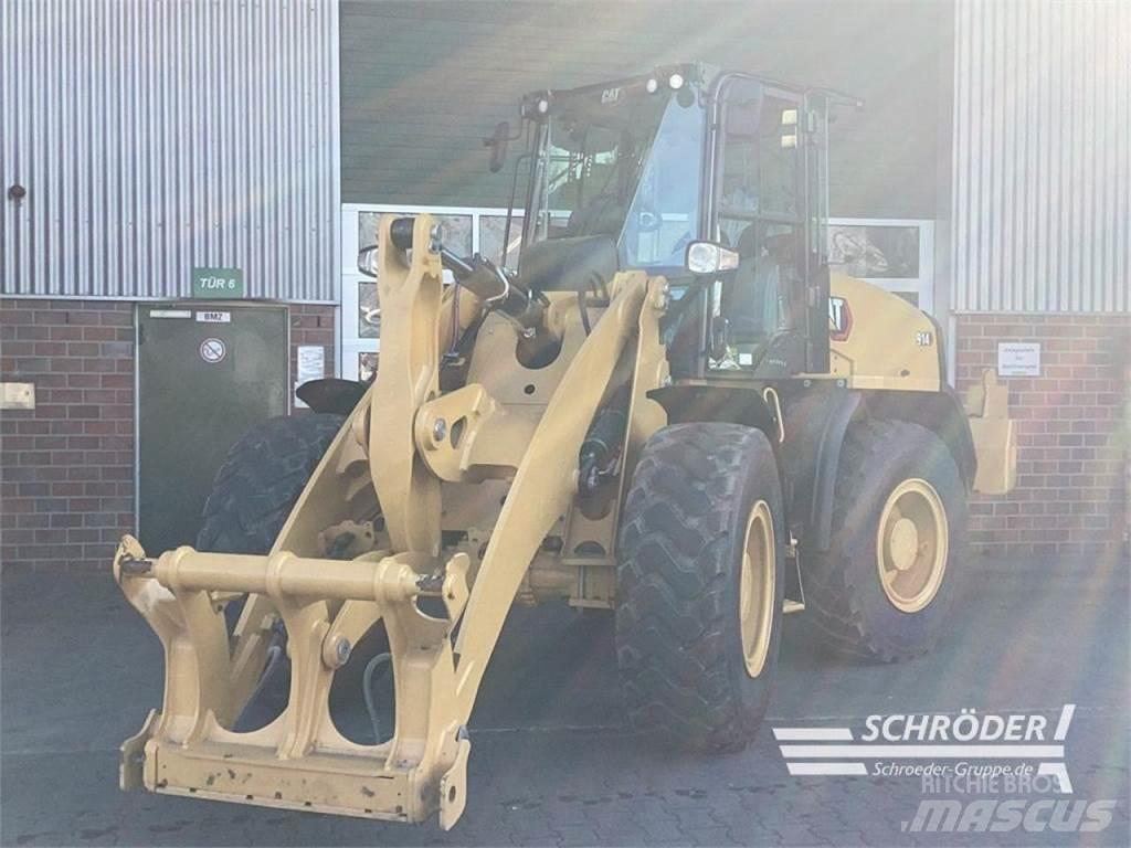 CAT 914 HL لوادر بعجل