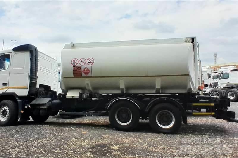 Volvo FH12 460 شاحنات أخرى