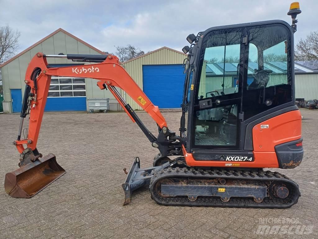 Kubota KX027-4 حفارات صغيرة أقل من 7 طن (حفارات صغيرة)