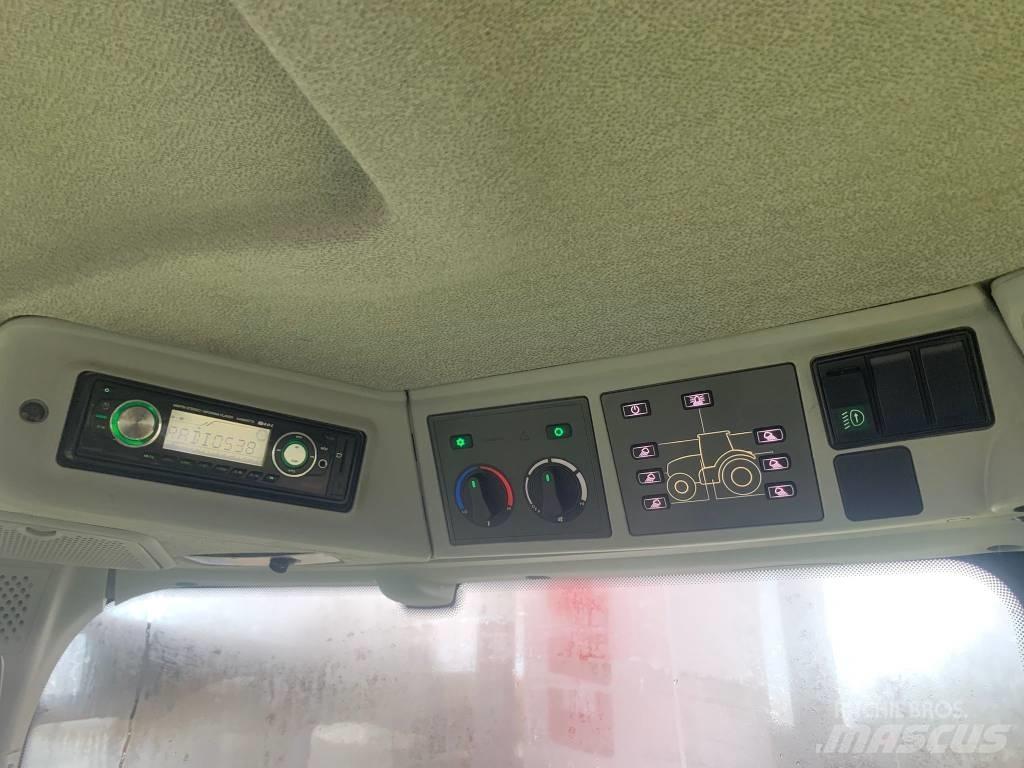 CLAAS Axion 810 CIS+ الجرارات