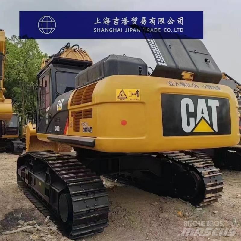 CAT 340 D حفارات زحافة