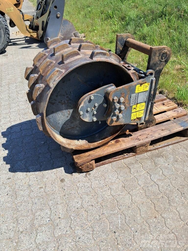 CASE 800x600 ملحقات وقطع غيار معدات ضغط