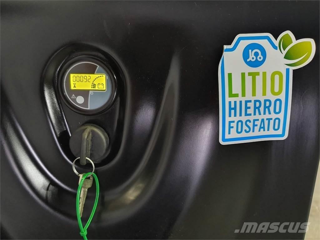 BYD EPS14 شاحنات مناولة ذاتية الدفع