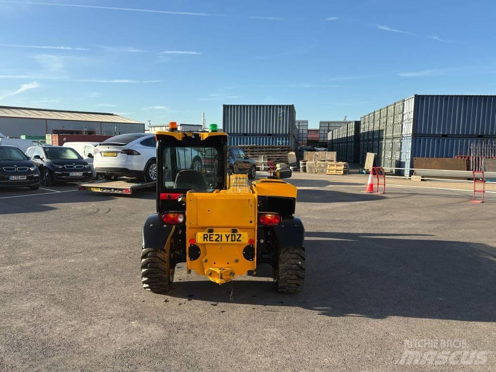 JCB 525-60 مناولات متداخلة