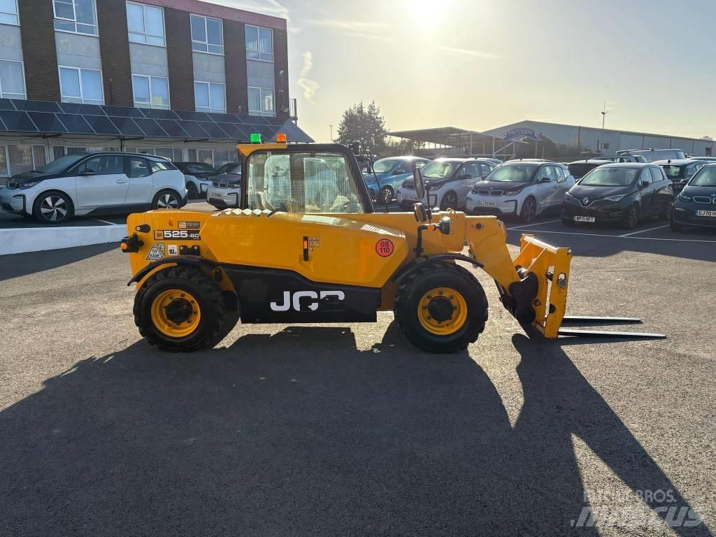 JCB 525-60 مناولات متداخلة