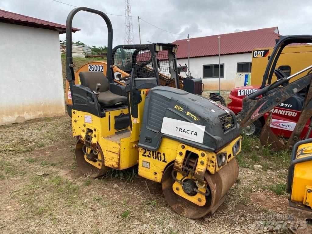 Bomag BW 80 AD-5 مداحل ثنائية الاسطوانة