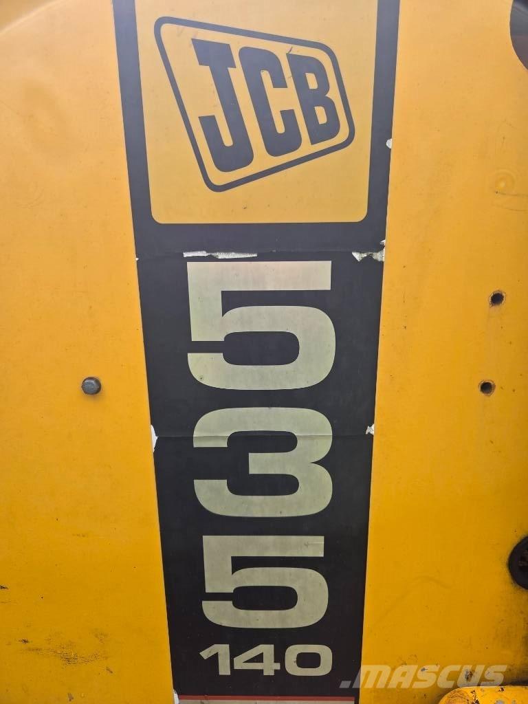 JCB 535-140 مناولات متداخلة