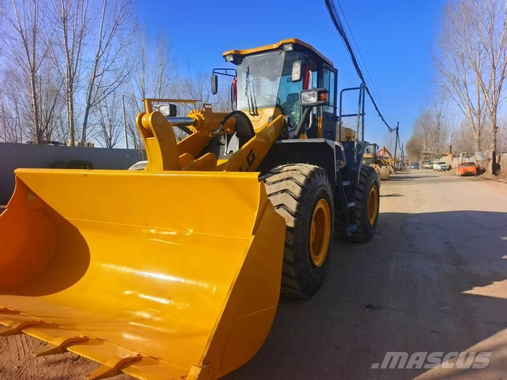 SDLG LG 956 L حفارات زحافة