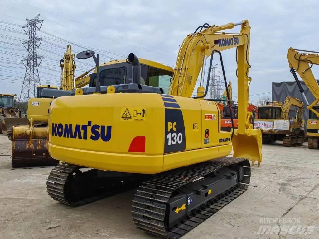 Komatsu PC 130-7K حفارات وسط 7 طن - 12 طن