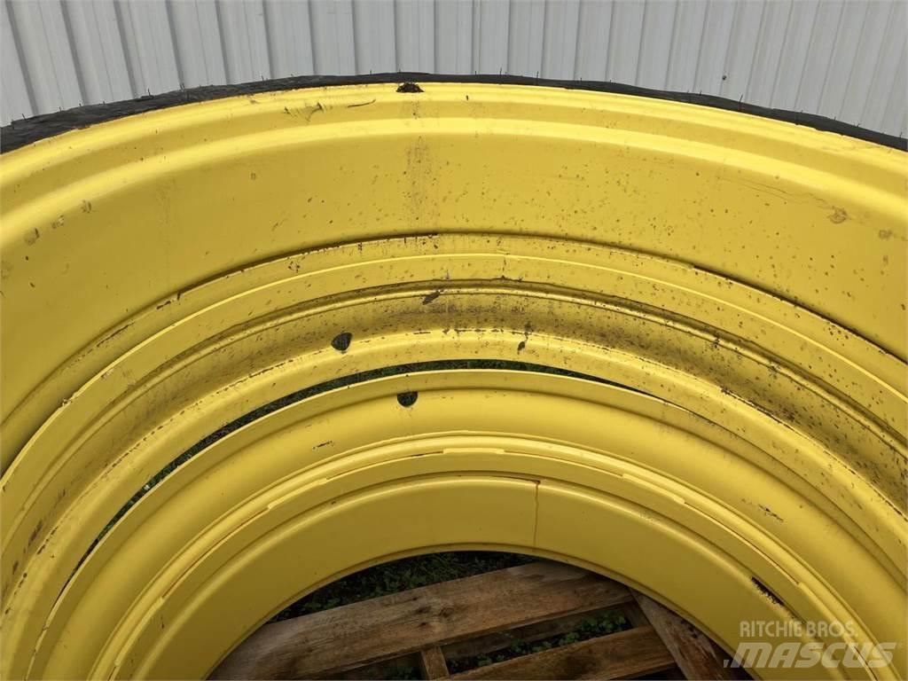Taurus 270/95R44 الإطارات والعجلات والحافات
