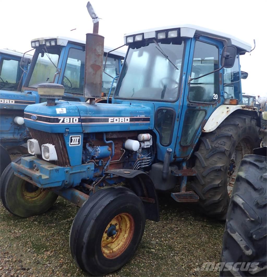Ford 7810 الجرارات