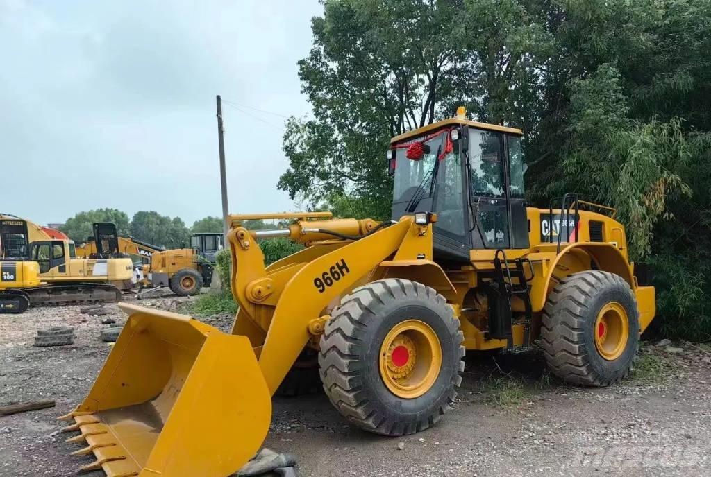 CAT 966 H لوادر بعجل