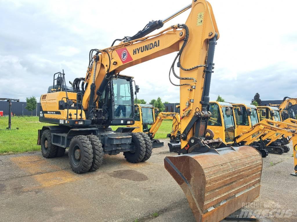 Hyundai HW160 حفارات بعجل