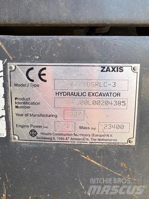 Hitachi ZX 225 حفارات زحافة