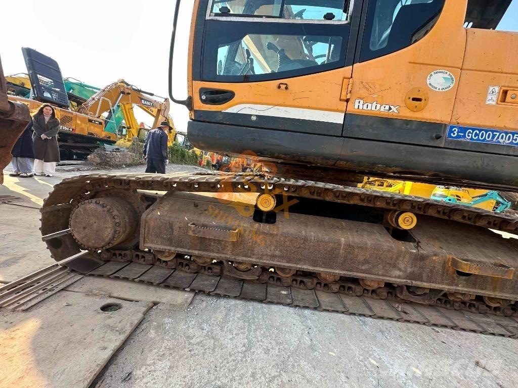 Hyundai Robex 225 حفارات زحافة