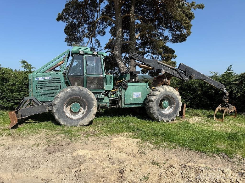 Noe NF210-4R ساحبات الأشجار