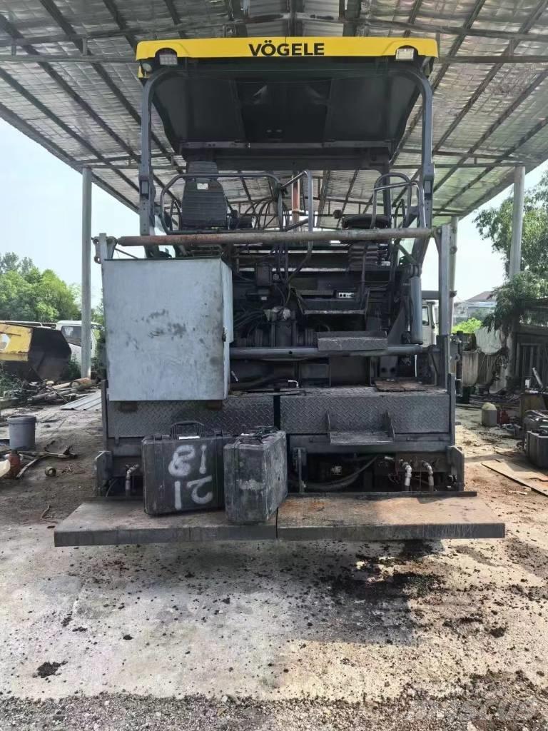 Vögele Super 2100-3 معدات السفلتة