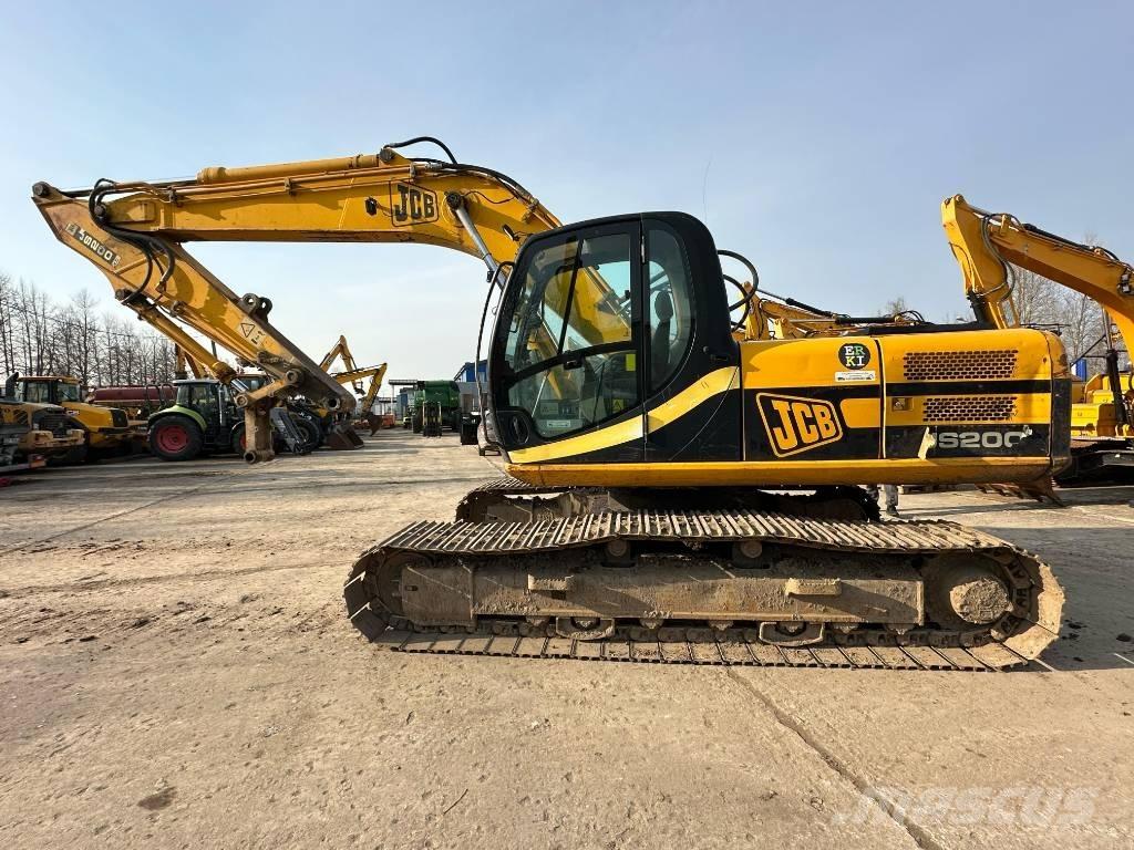 JCB JS 200 LC حفارات زحافة