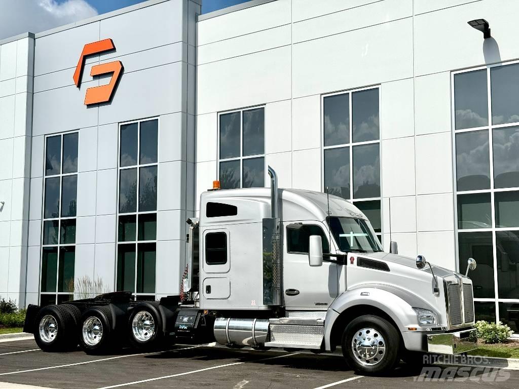 Kenworth T 880 وحدات الجر