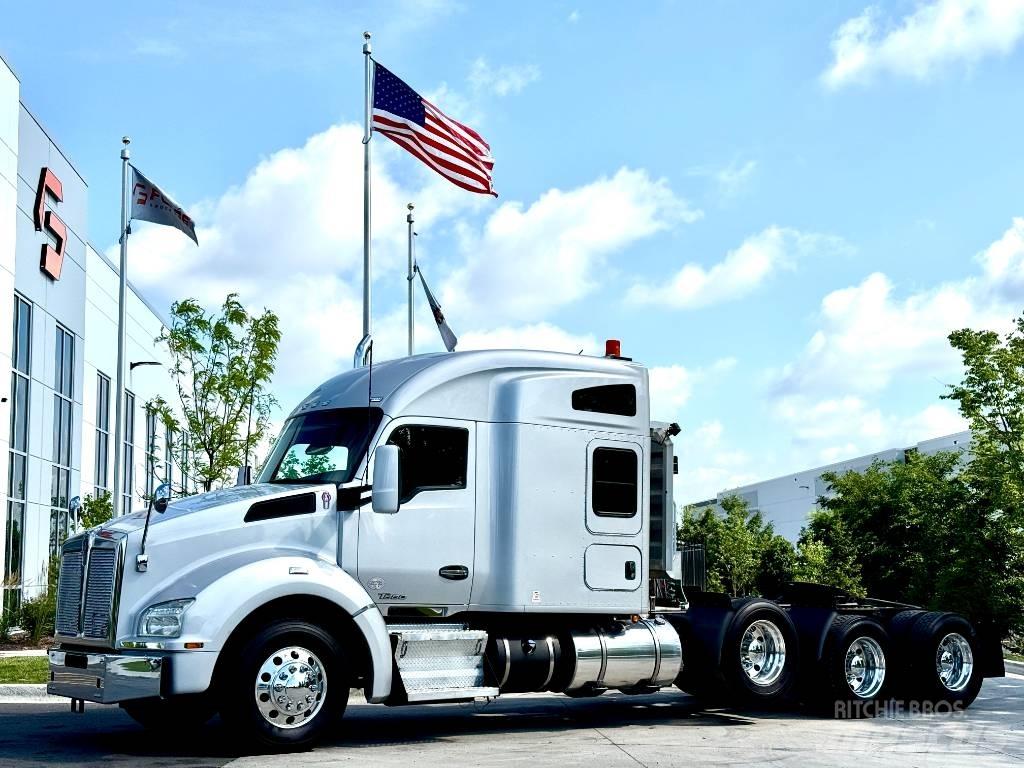 Kenworth T 880 وحدات الجر