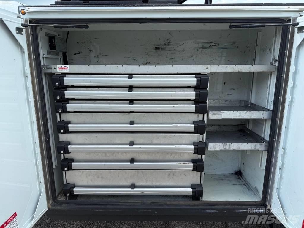 RAM 5500 TRADESMAN مركبات الأغراض العامة