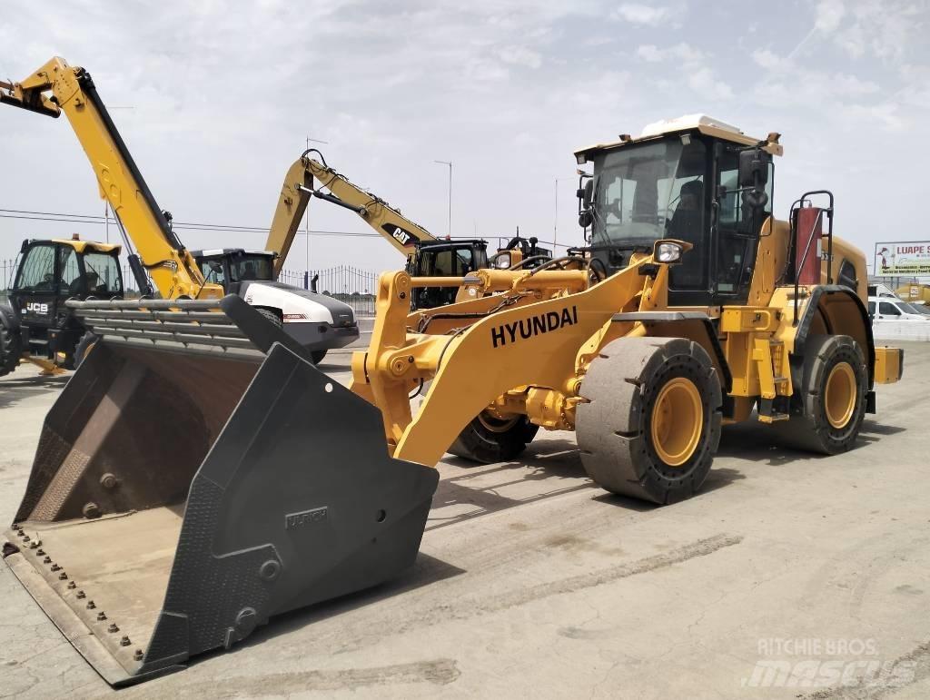 Hyundai HL955XT لوادر بعجل