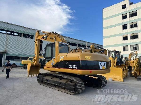 CAT 320 C L حفارات زحافة