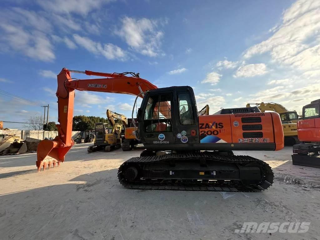 Hitachi ZX 200 حفارات صغيرة أقل من 7 طن (حفارات صغيرة)