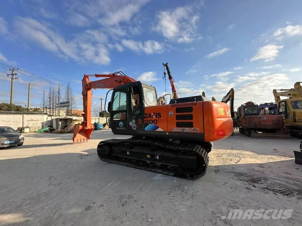 Hitachi ZX 200 حفارات صغيرة أقل من 7 طن (حفارات صغيرة)