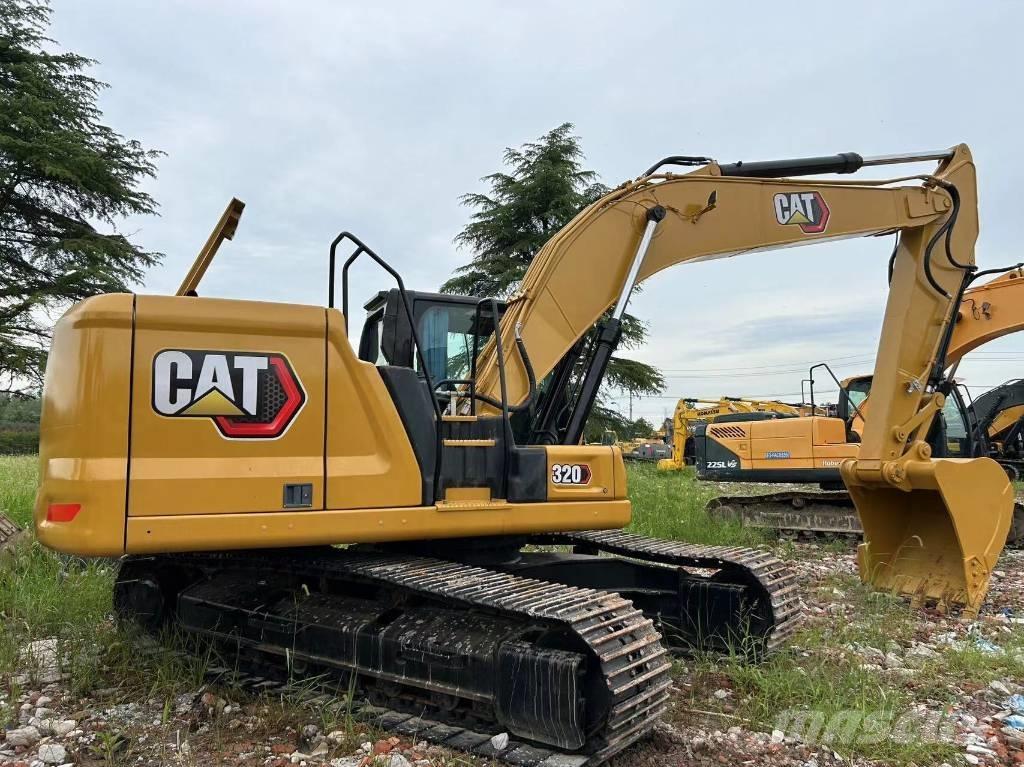 CAT 320 حفارات زحافة