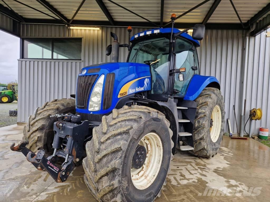 New Holland T 8020 الجرارات